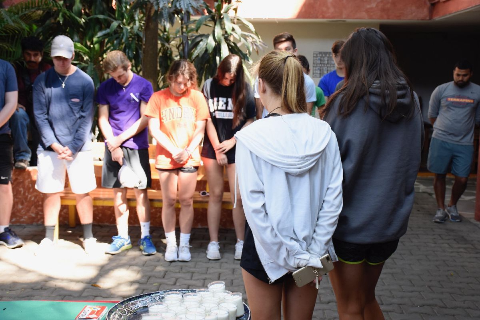 Rinden homenaje en Cuernavaca a víctimas de tiroteo en escuela de Florida