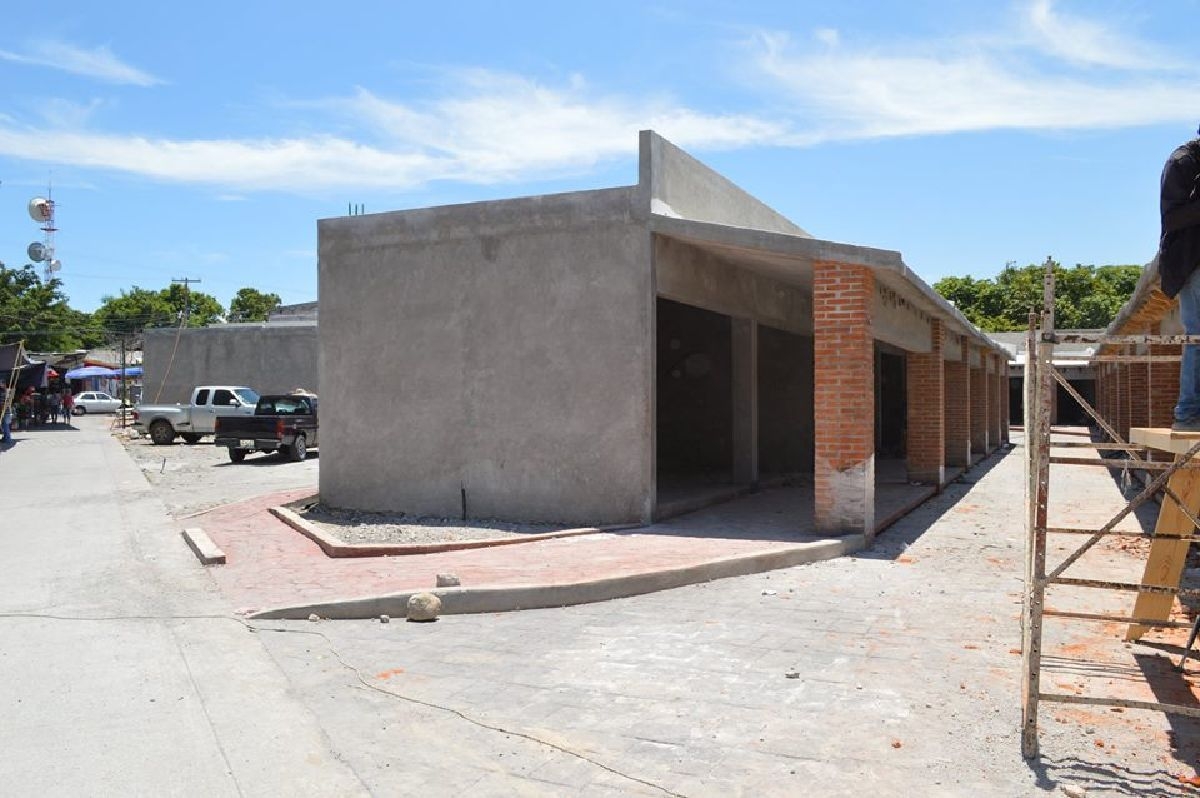 Por concluir, la remodelación del mercado de la cabecera de Miacatlán