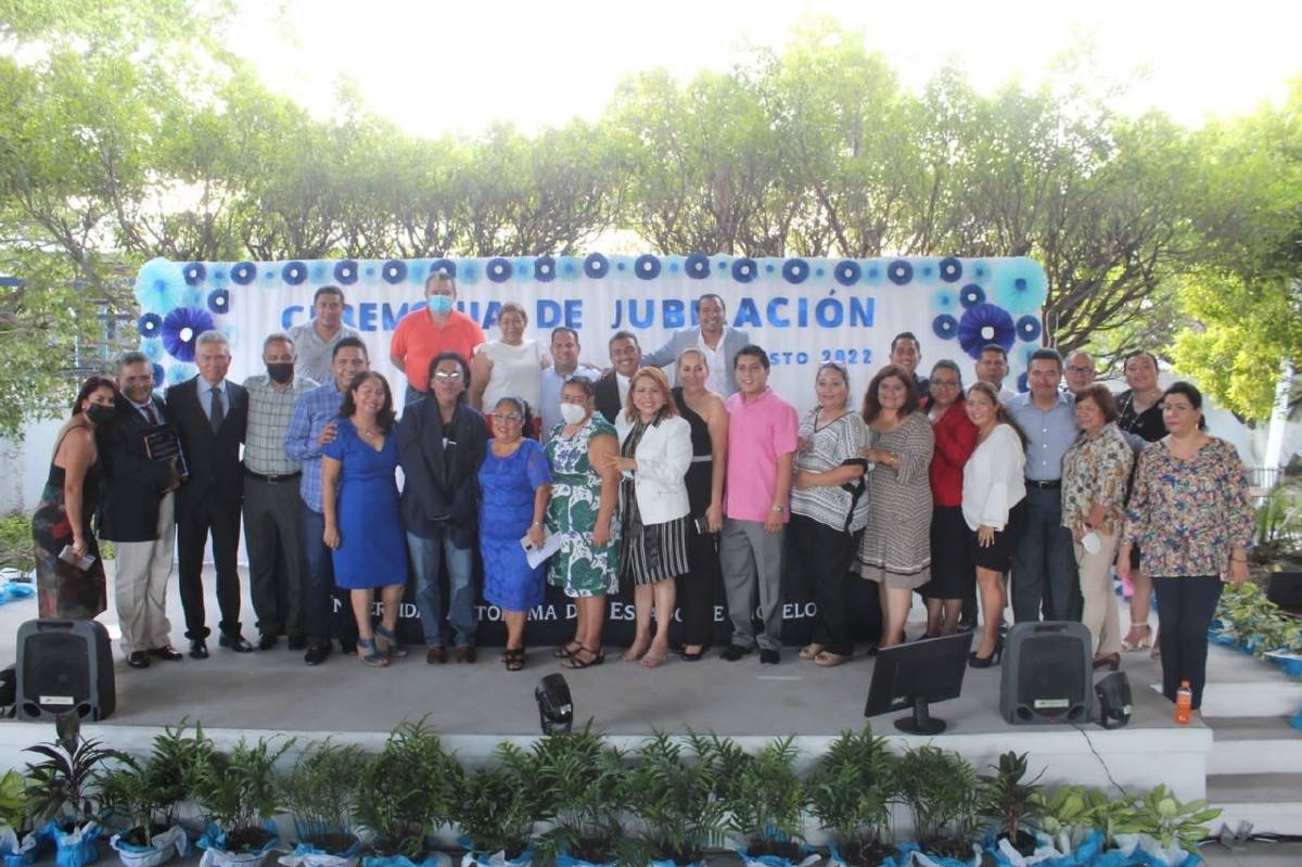 Festejan a docentes de la EES de Jojutla que se jubilaron durante la pandemia