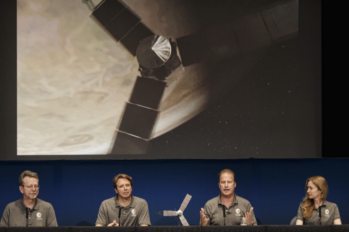 La sonda Juno llega al planeta rey