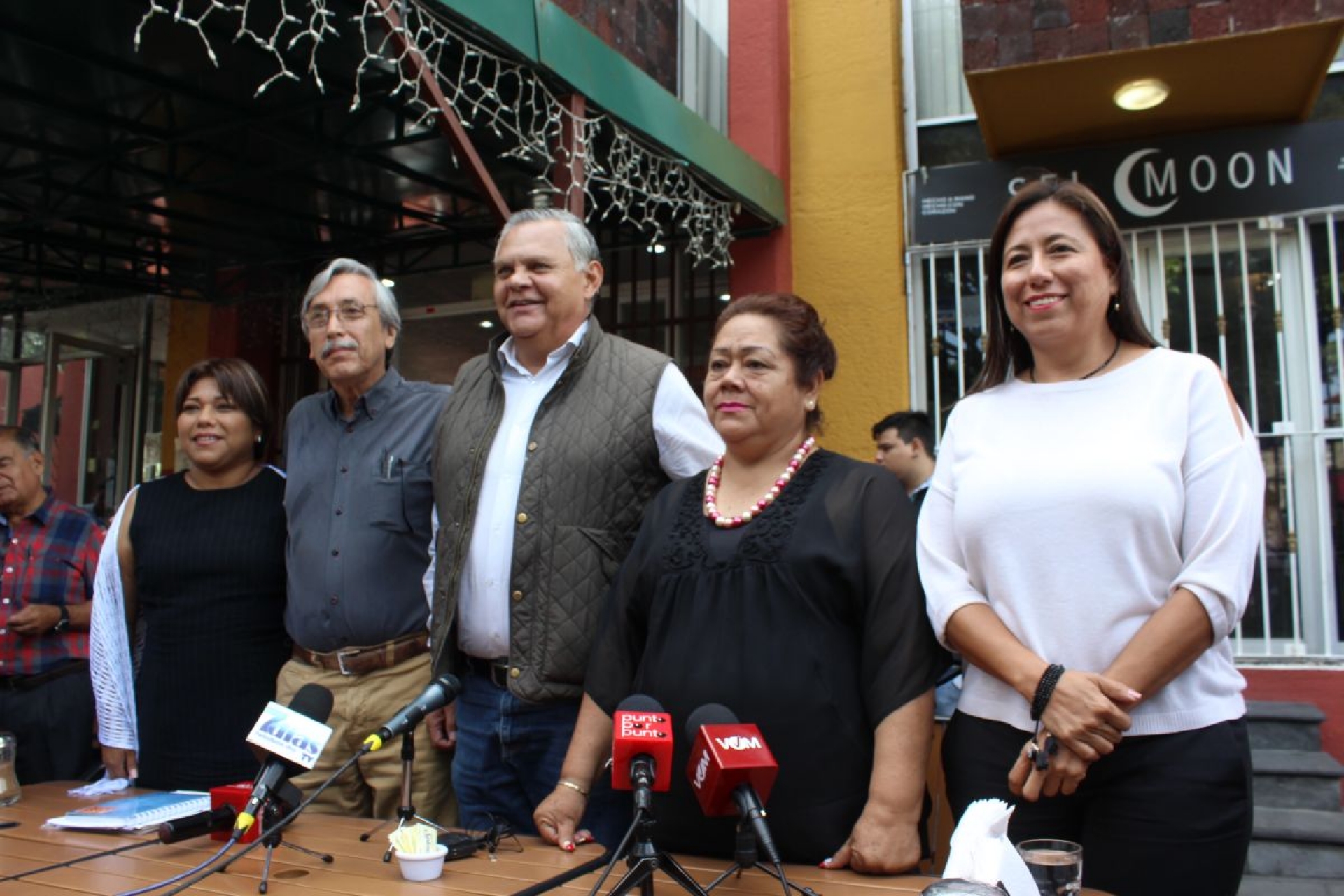 A pesar de las ausencias, diputados electos de Morena aseguran que están unidos