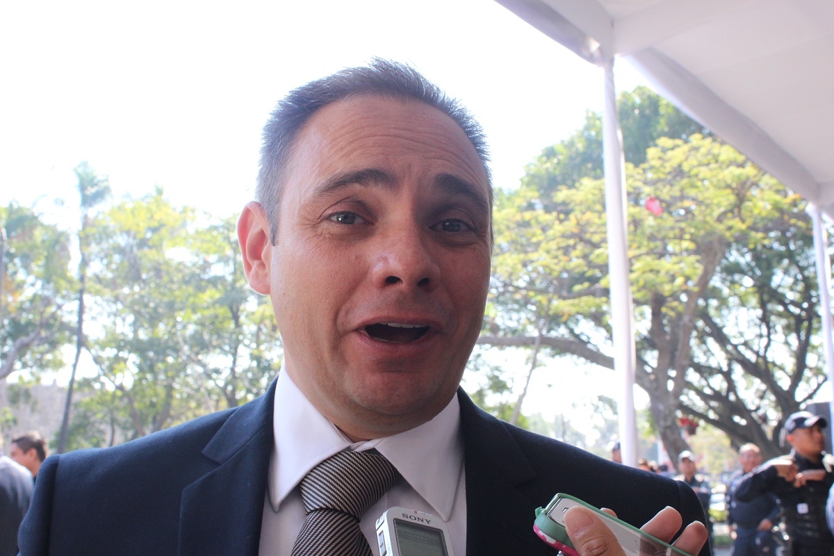 Limitará gobierno consumo de gasolina: Barona Lavín