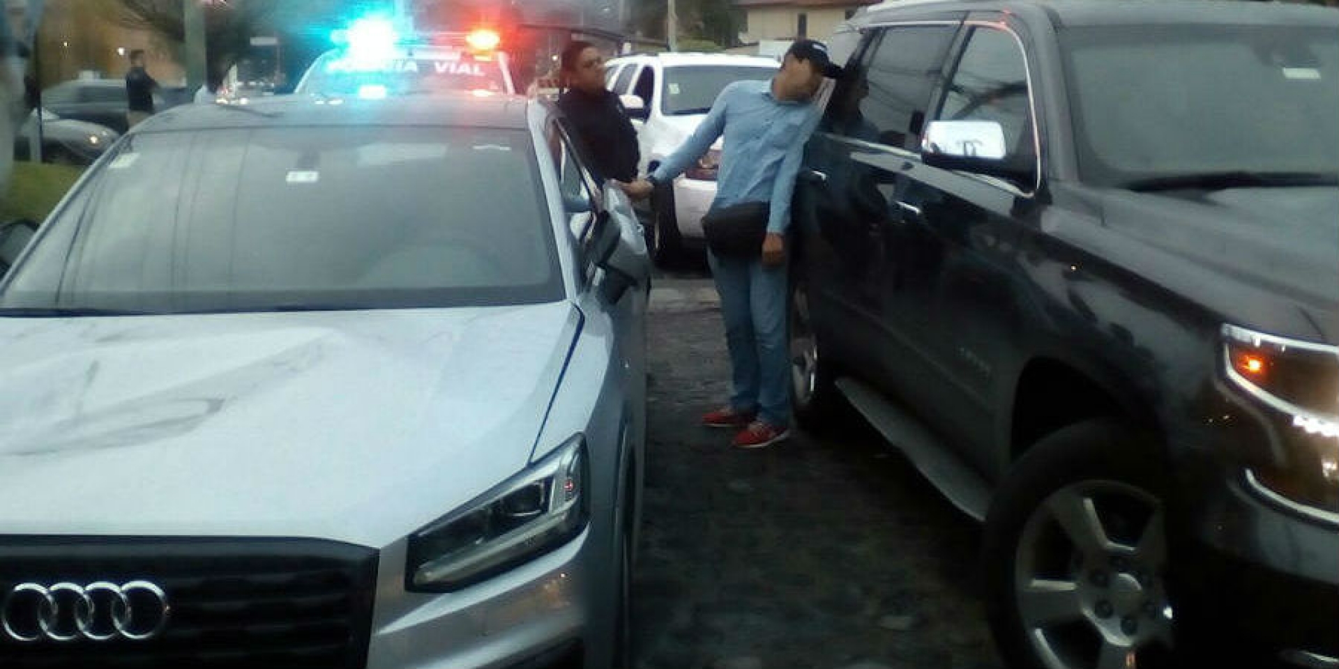 Involucrado en hecho de tránsito el dirigente estatal del PRI, en Av. Río Mayo