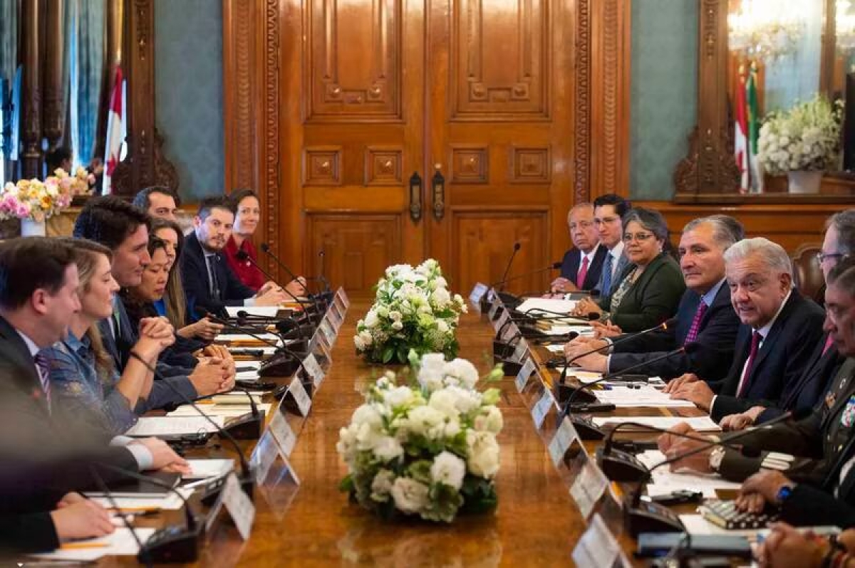 Se compromete AMLO a recibir inquietudes energéticas de firmas canadienses
