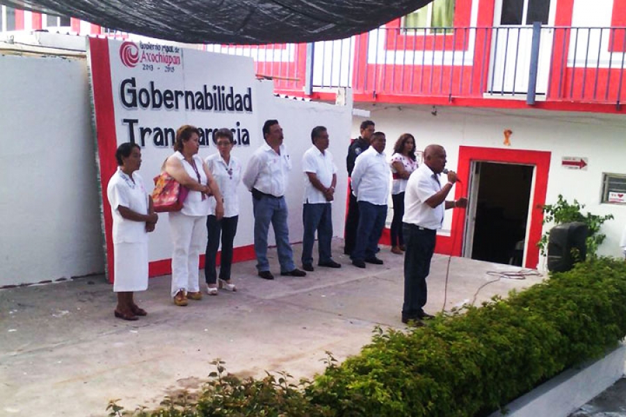 Entregan Palacio Municipal de Axochiapan