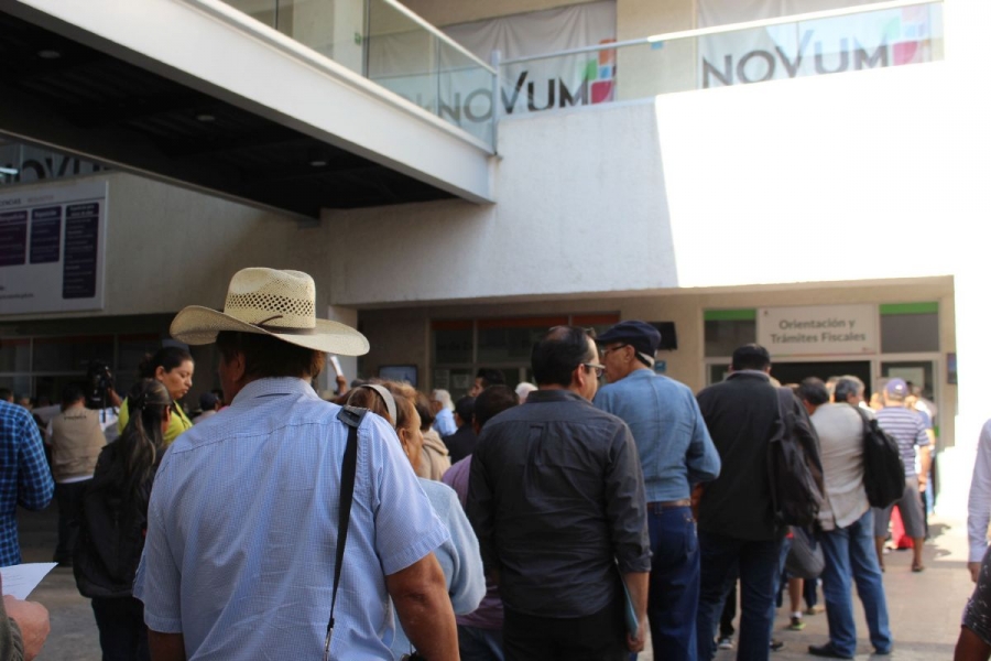 Sigue la escasez de placas en la SMyT