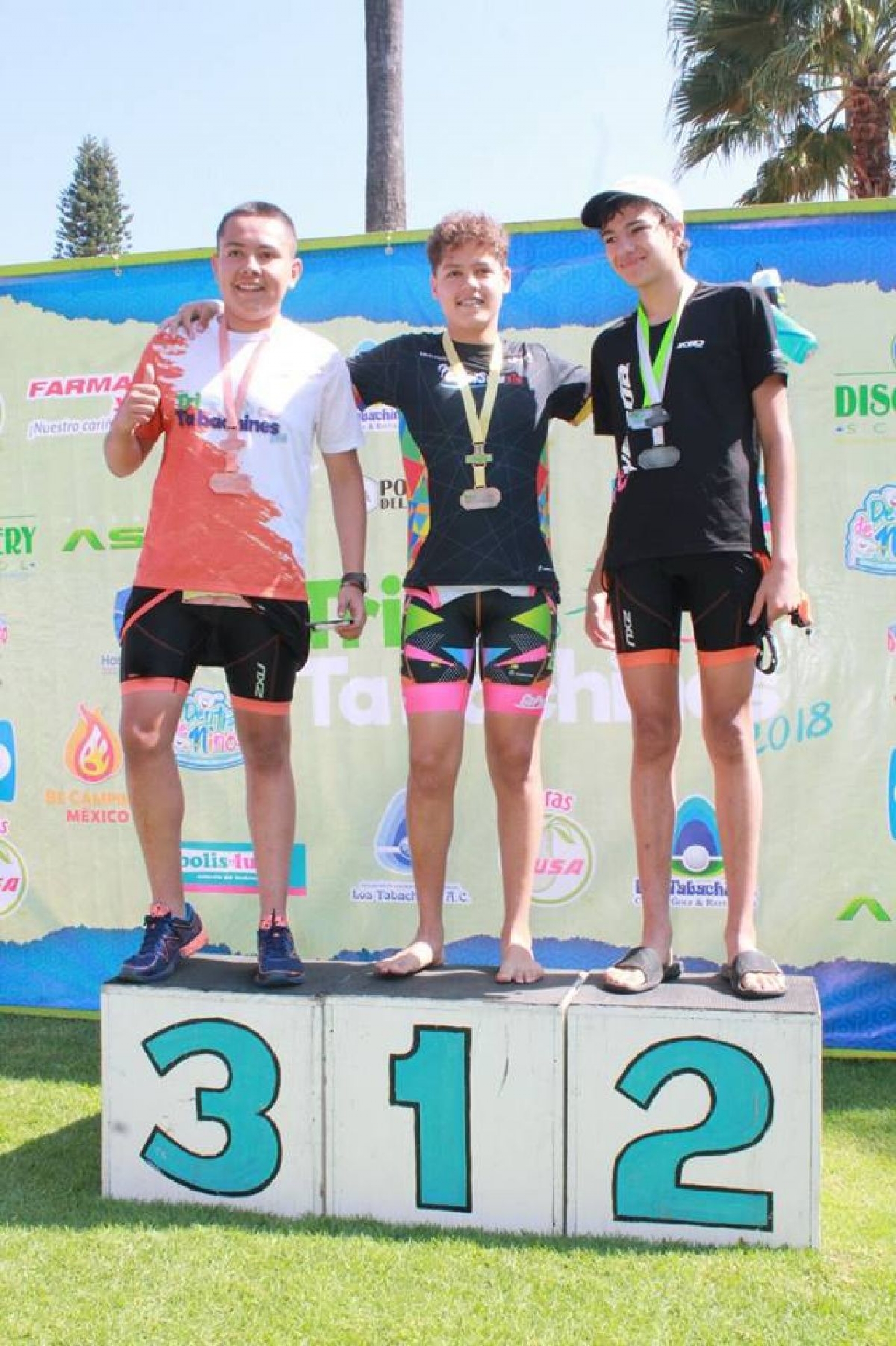 Rodrigo Probert conquista el Triatlón Tabachines 2018