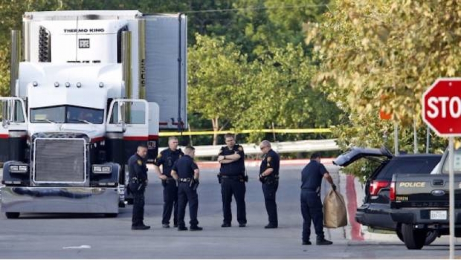 Se eleva a 8 el número de mexicanos fallecidos dentro de tráiler en Texas