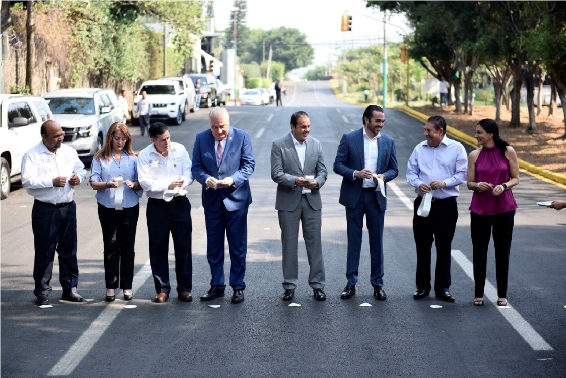Entrega Cuauhtémoc Blanco obra vial para Cuernavaca