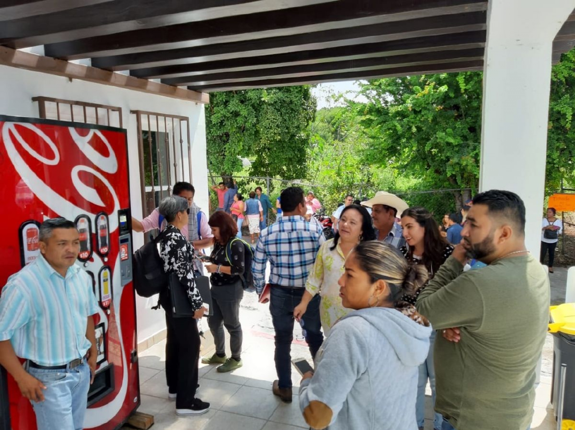 Evacúan oficinas municipales en Ayala por sismo