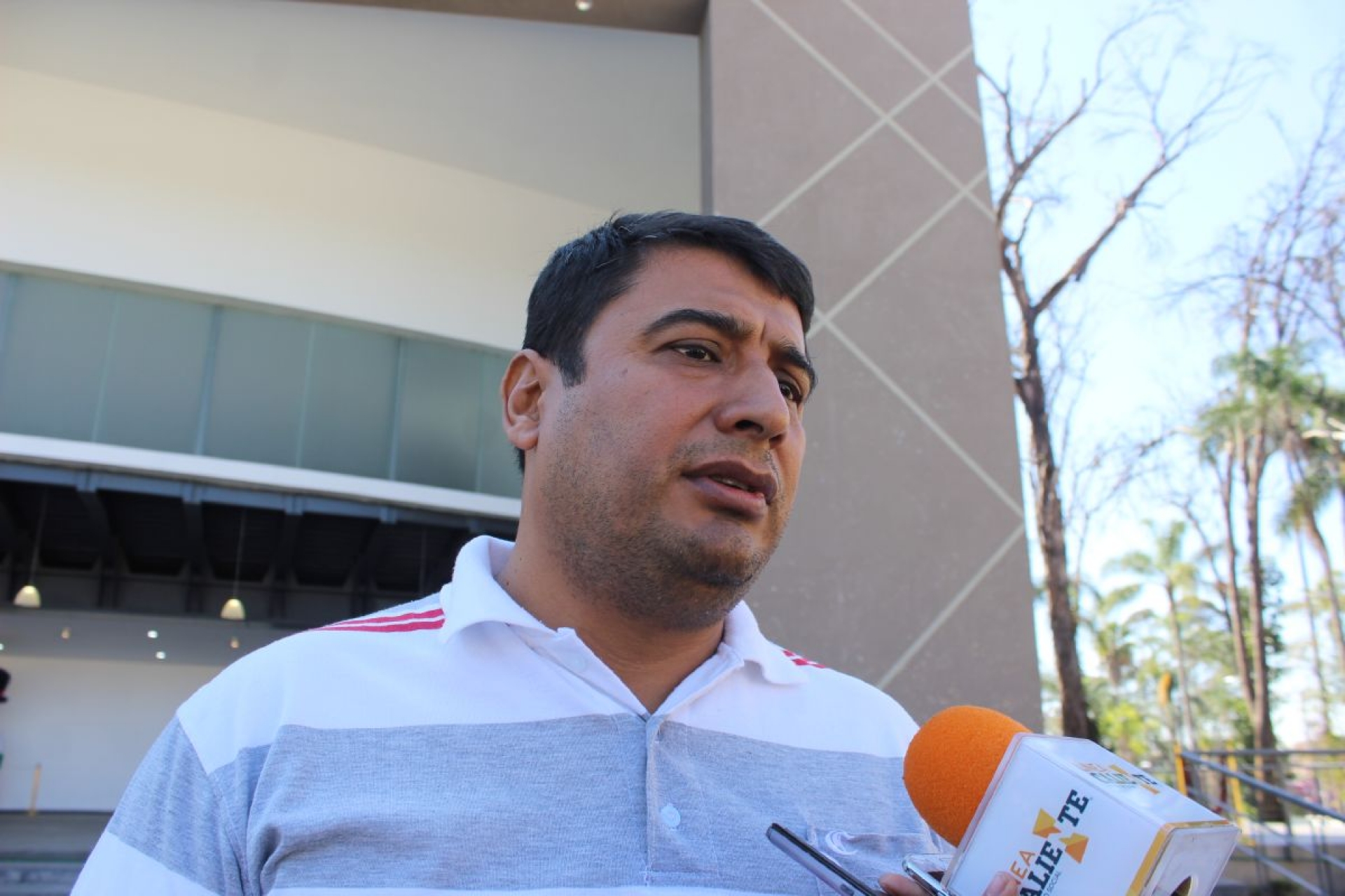 Trabajadores del Congreso reclaman por el retraso en el pago de su aguinaldo