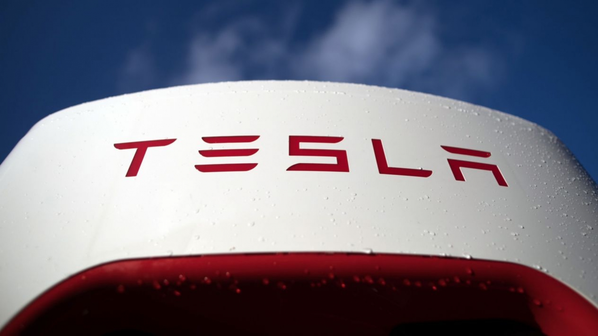 Tesla buscará expandirse tras no cumplir objetivo de 2020