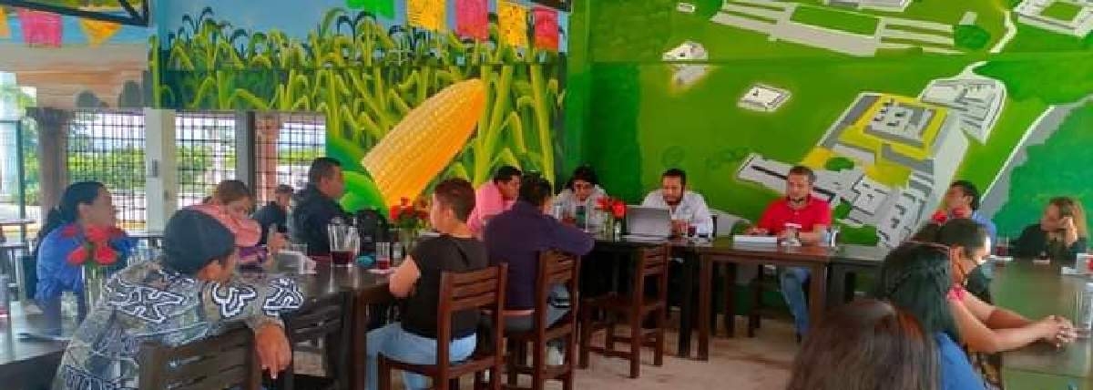 Capacitan a prestadores de servicios de Miacatlán en temas de seguridad