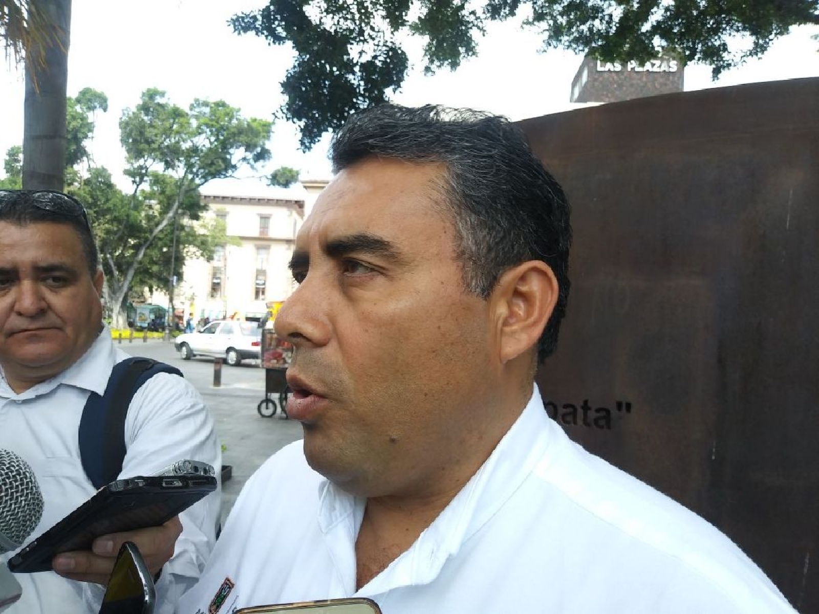 Entregarán permiso único a dos mil 400 taxistas