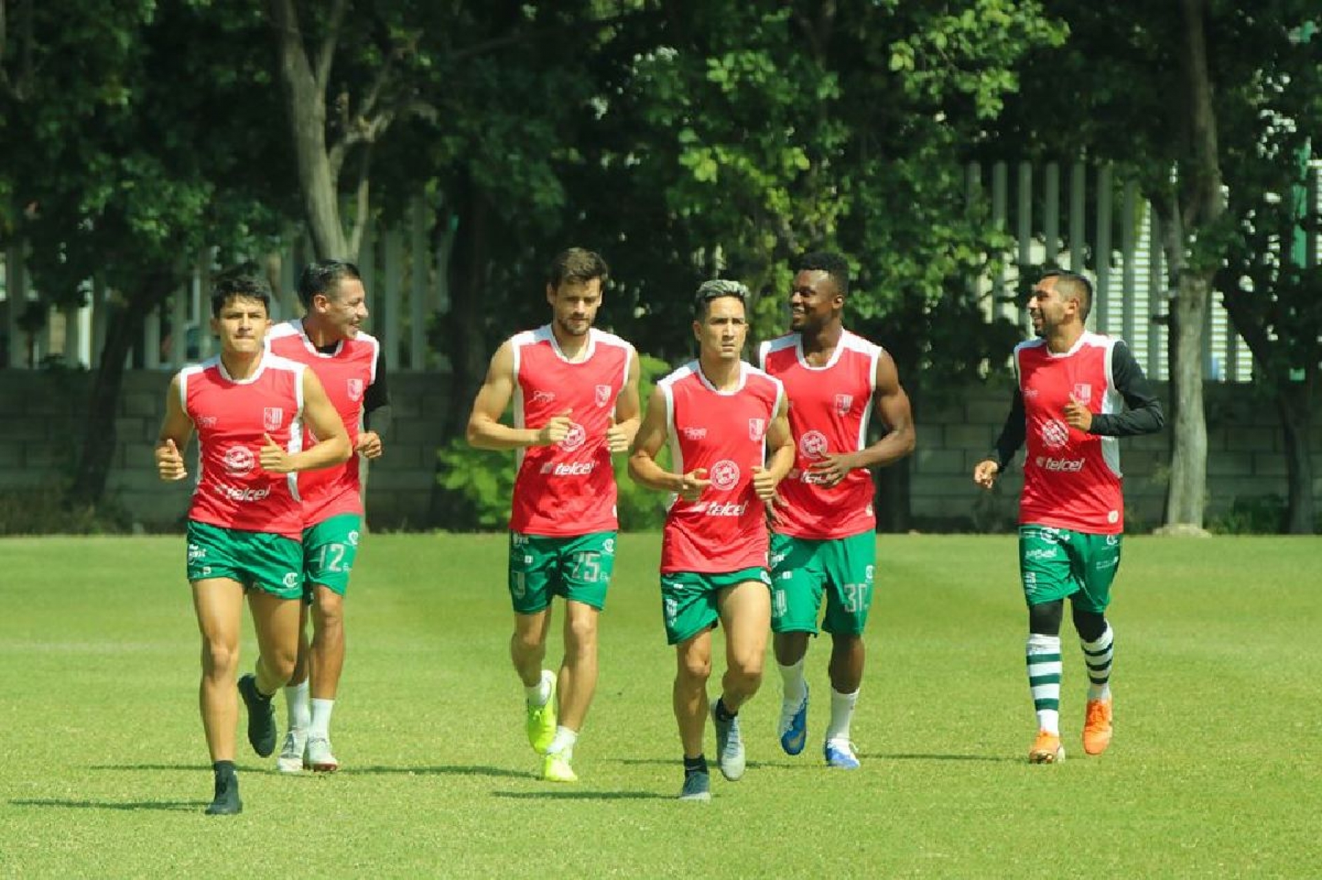 ¡A domar a Leones Negros!