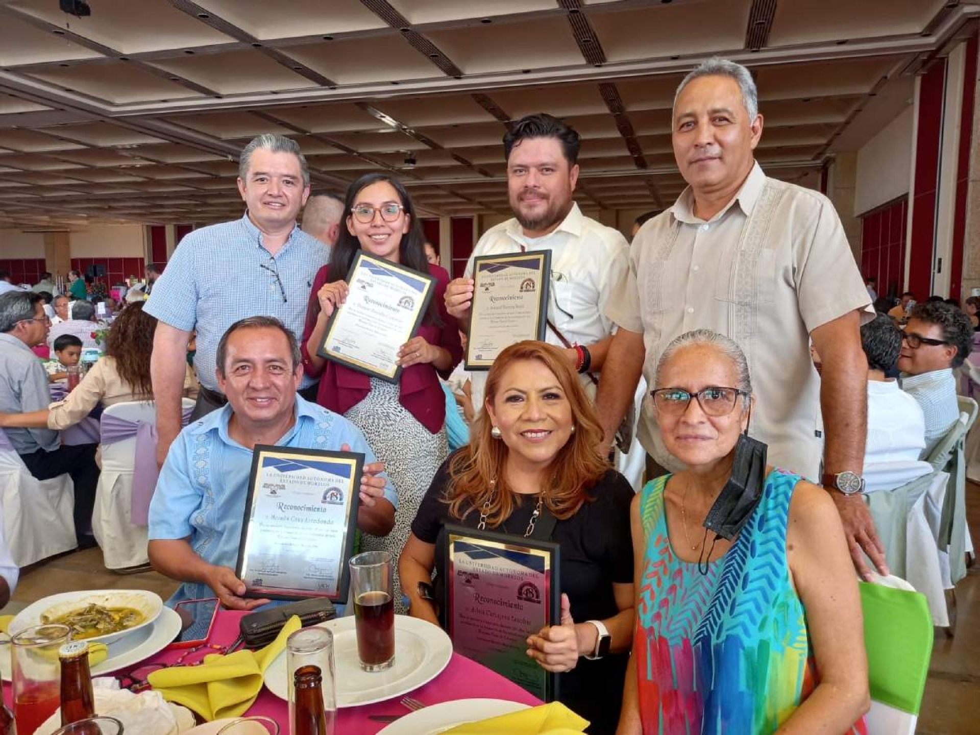 Reconocen a académicos de la EESJ por el Día del Maestro