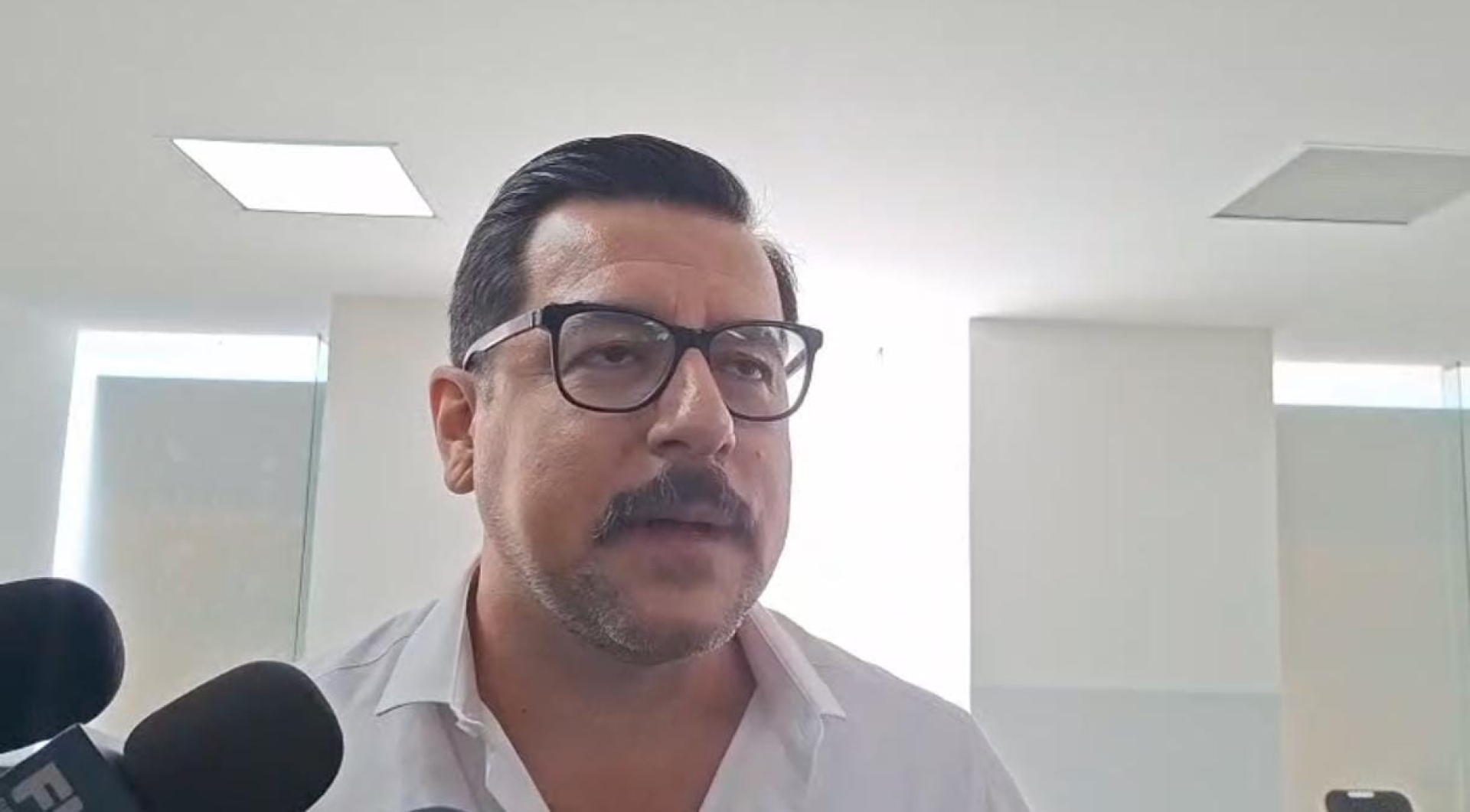 Fija Movilidad plazo de dos meses para presentar proyecto de transporte público adaptado a personas con discapacidad