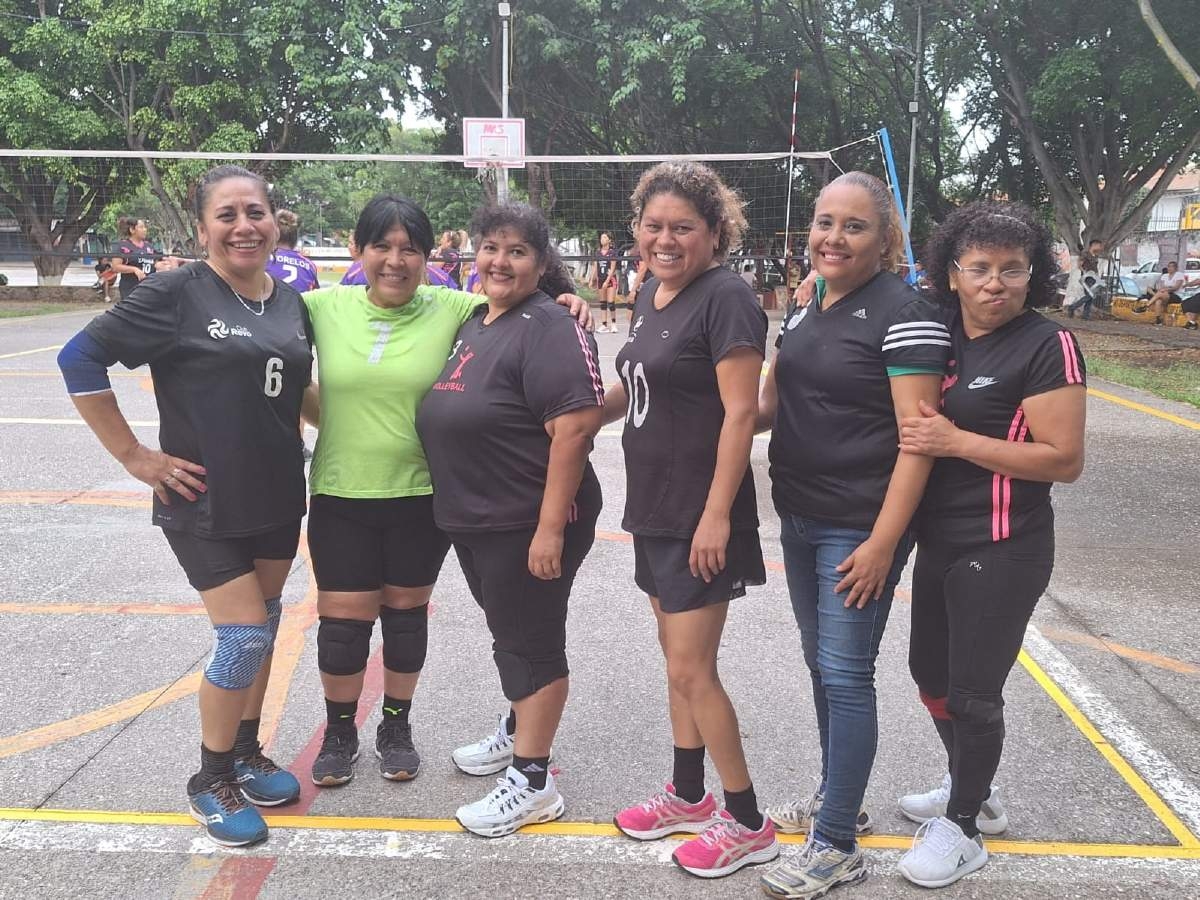 Deportivo Aurora es de bronce