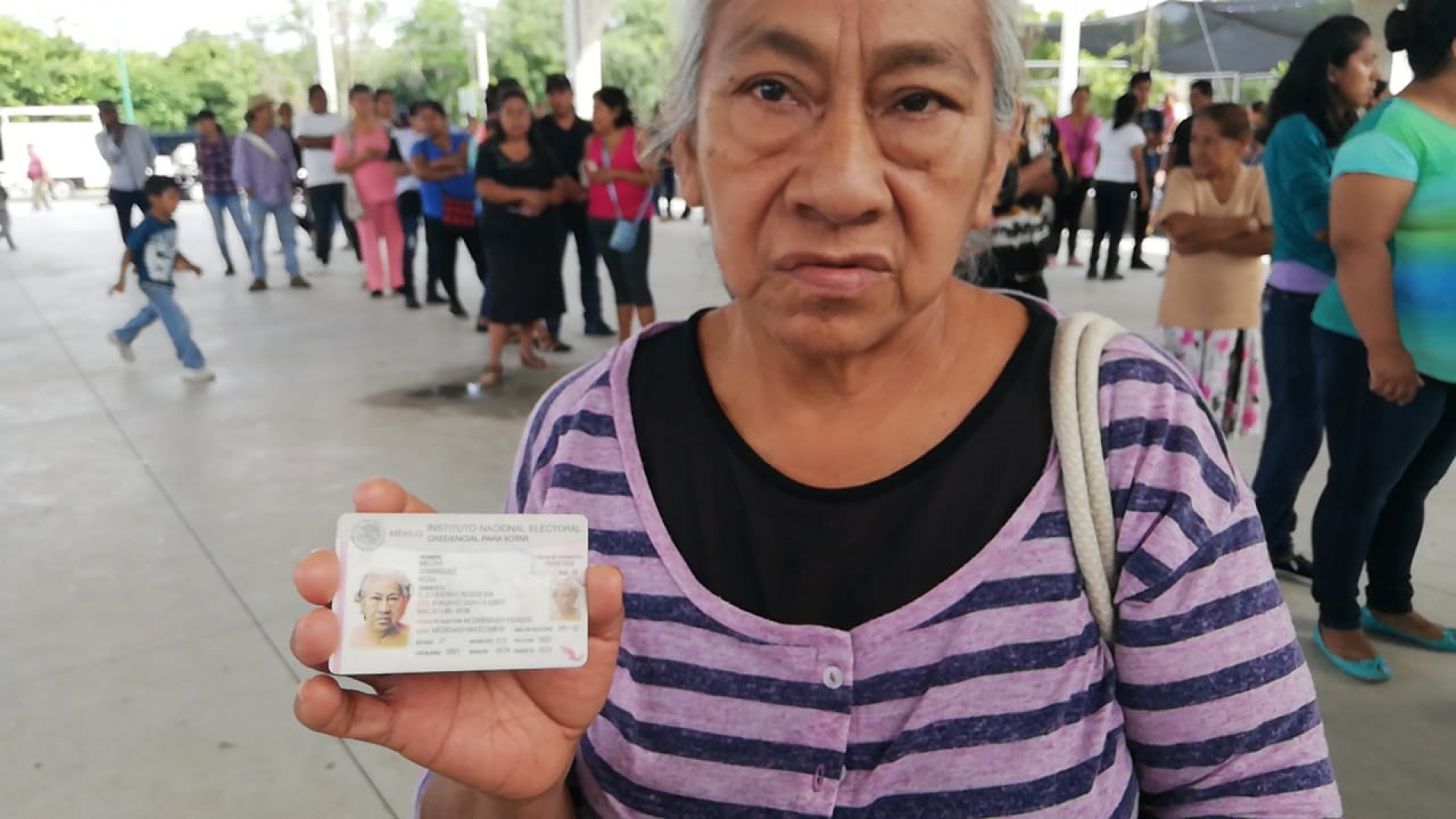 Se quedan sin votar varios ciudadanos por no aparecer en la lista nominal en Miacatlán