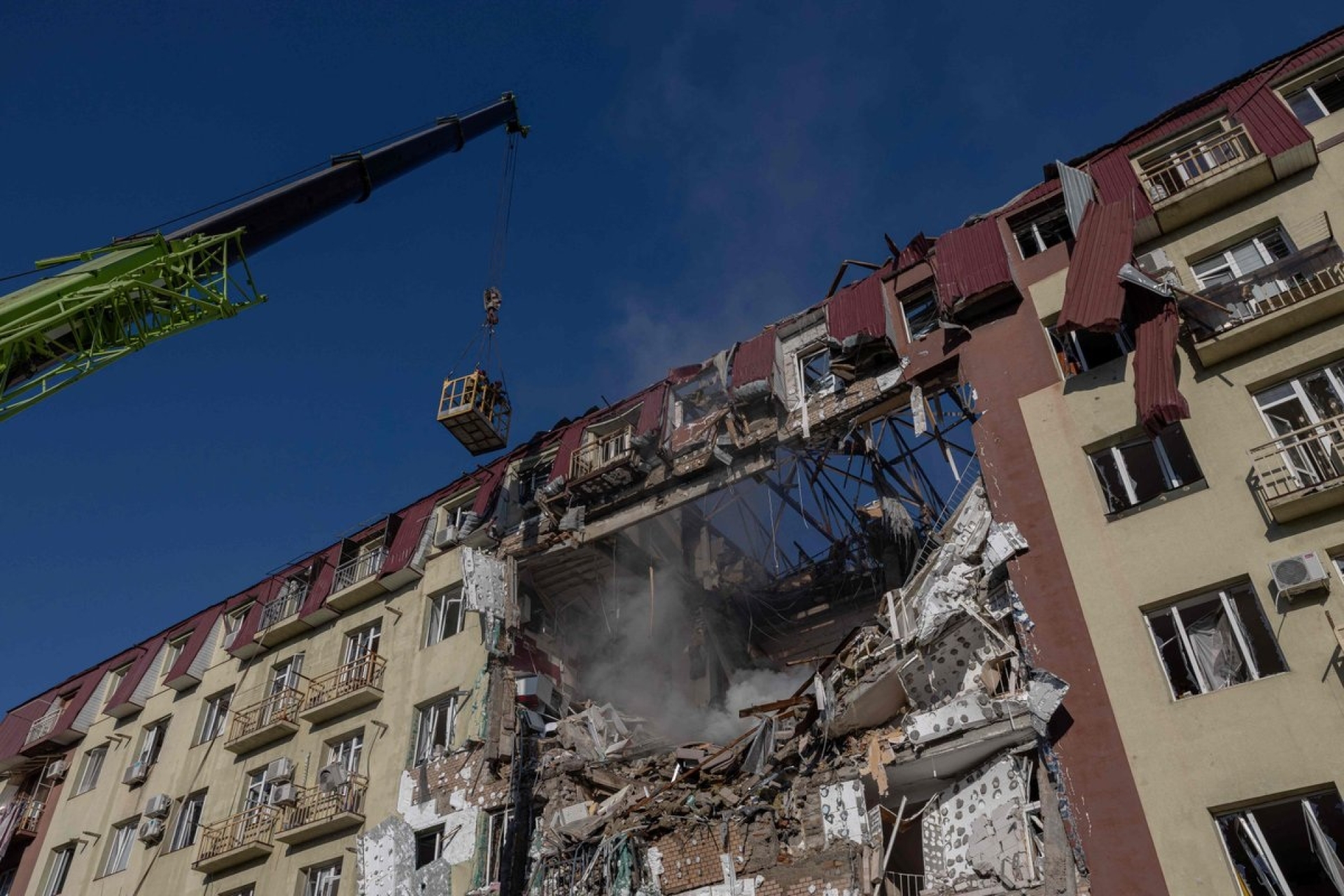 Bombardeo de Ucrania deja 41 mineros rusos atrapados en Luhansk