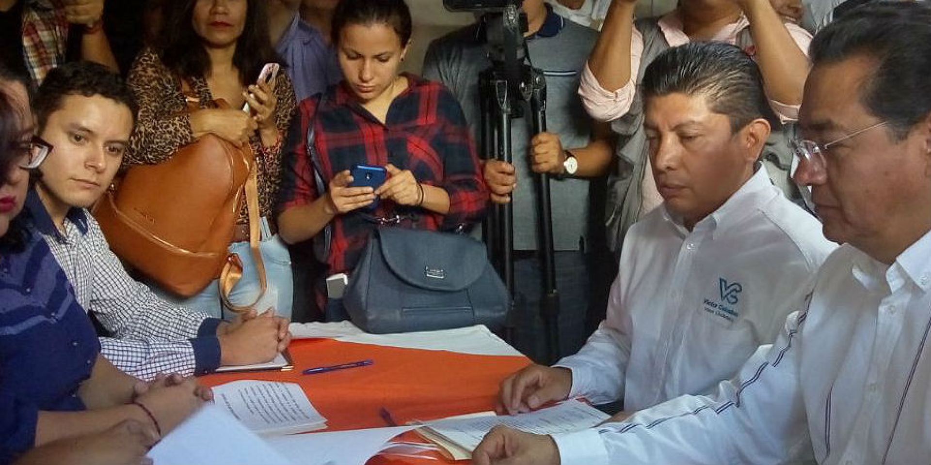 Se registra Víctor Caballero ante MC como precandidato a gobernador de Morelos