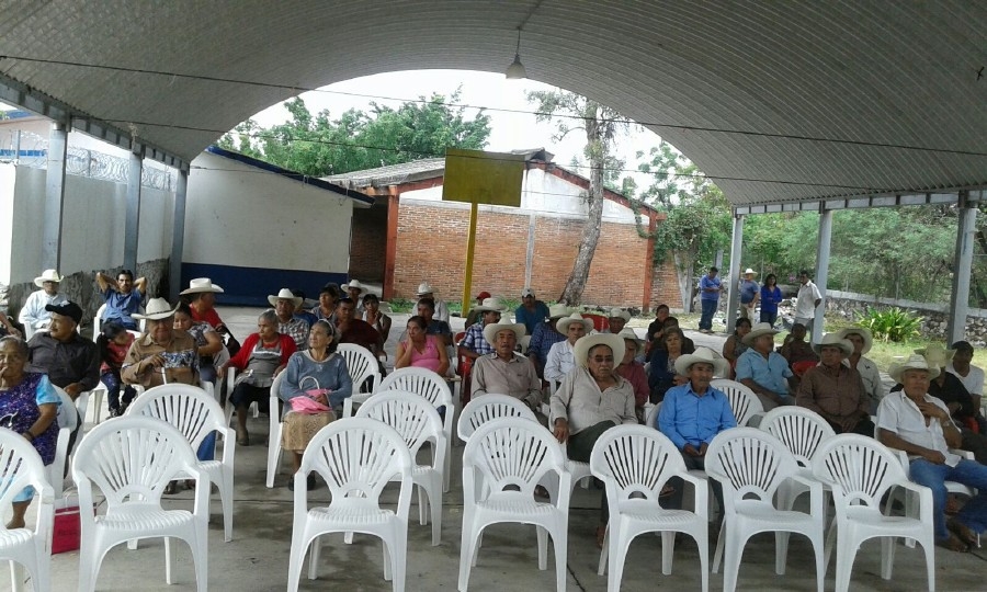 Bloquean por más de ocho horas los trabajos de construcción de la autopista Siglo XXI