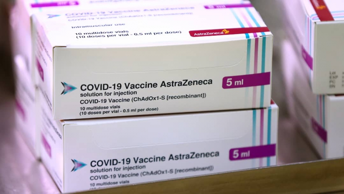 Dinamarca suspende definitivamente vacuna COVID de AstraZeneca