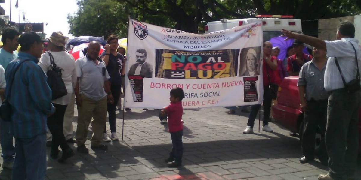 Se manifiestan integrantes de la ANUEE en Cuernavaca