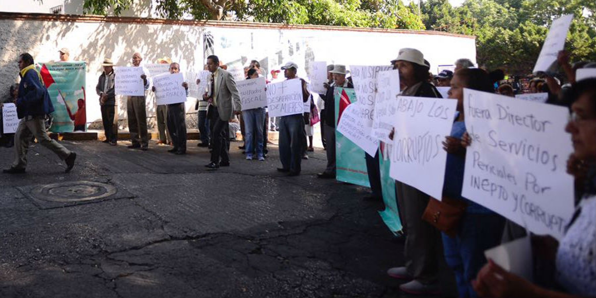 Integrantes de la Asociación Cívica Morelense piden audiencia con el titular de la FGE