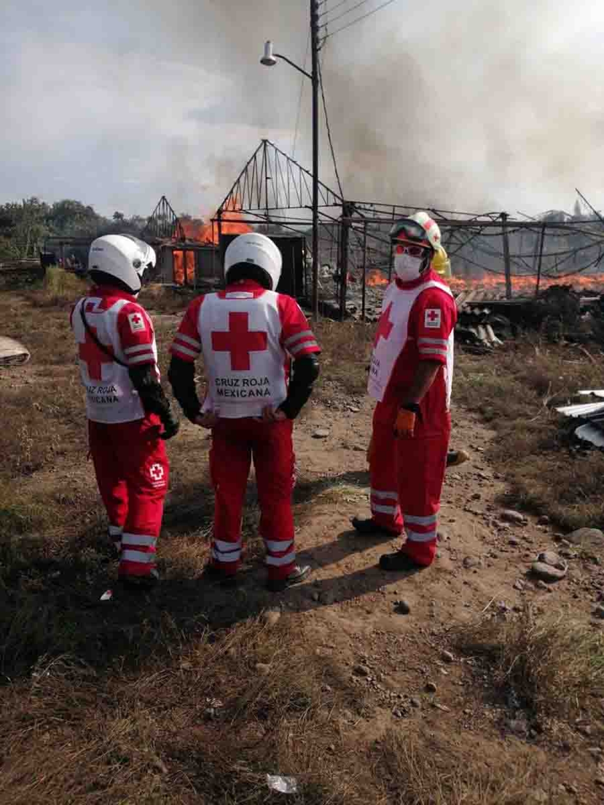 Se incendia granja avícola abandonada en Yecapixtla