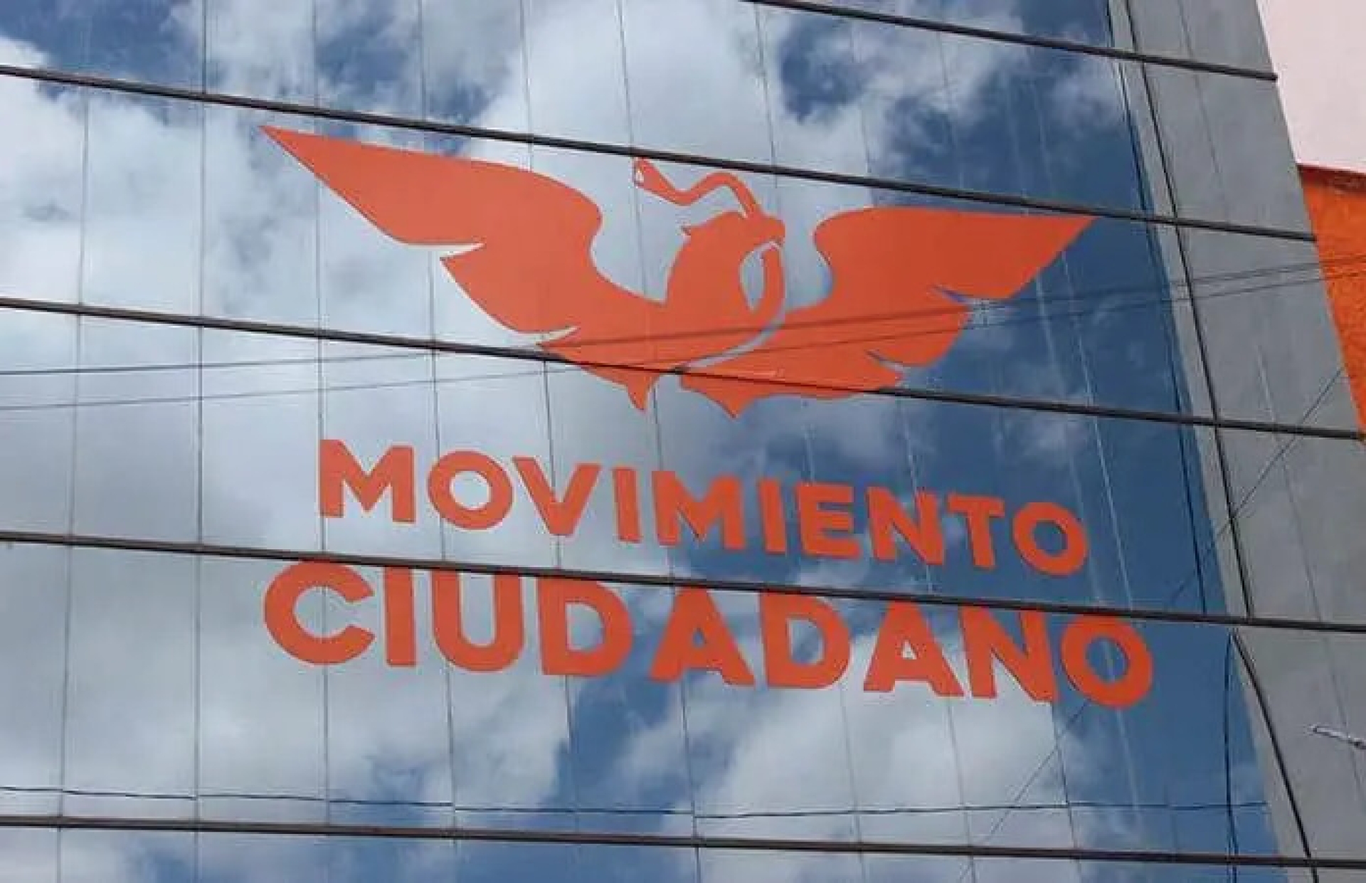 Movimiento Ciudadano denuncia a Pemex por derrame de hidrocarburo en Veracruz