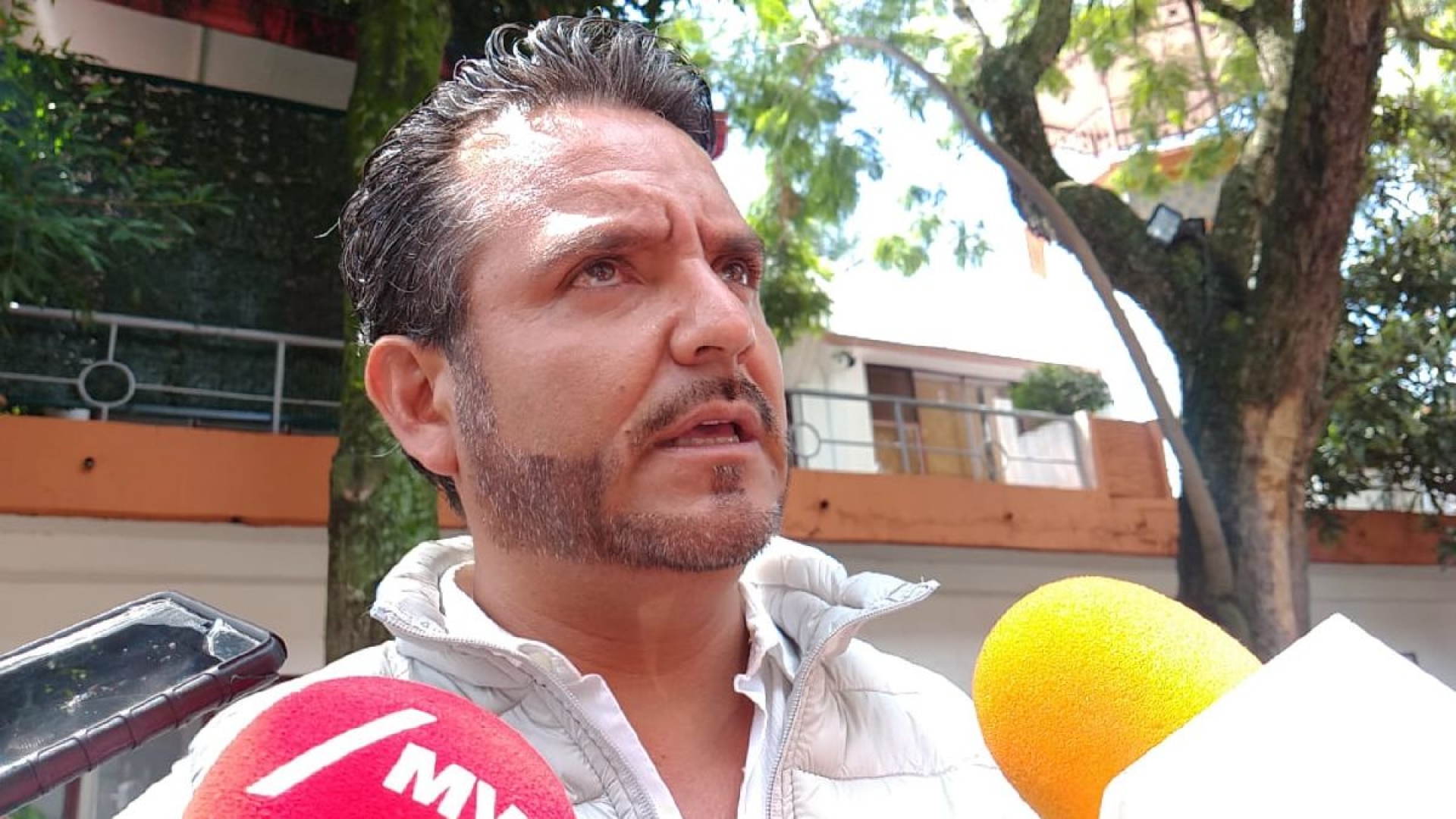 Combatirán amparos contra estacionamiento gratuito