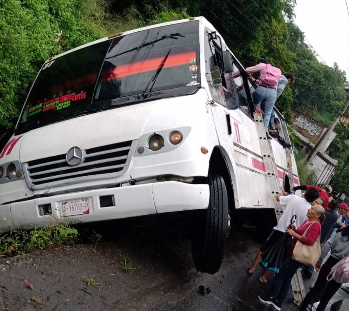 Accidente de ruta 11 en el 'puente del pollo'