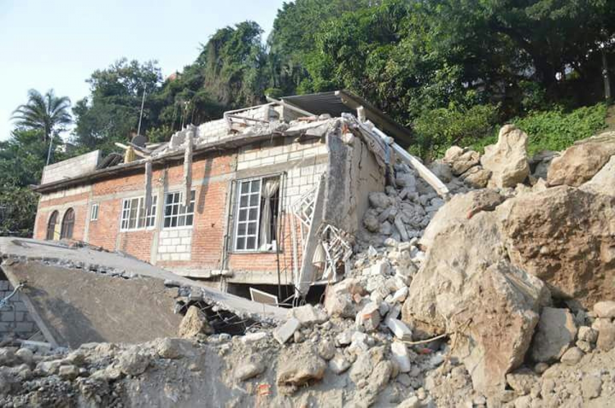 47 casas de la colonia Alta Vista resultaron afectadas tras el temblor