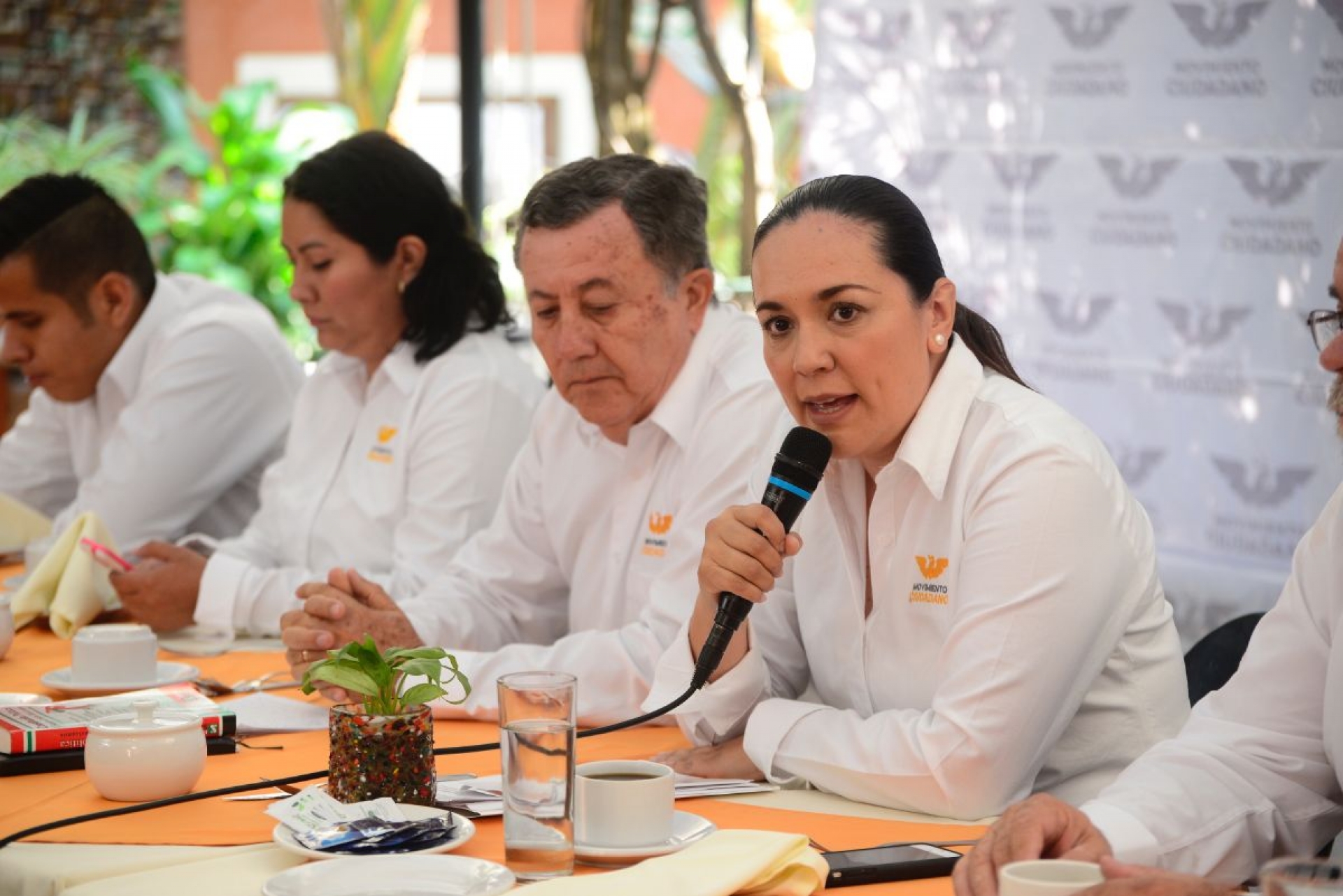 “No hemos negociado nada con nadie”: MC