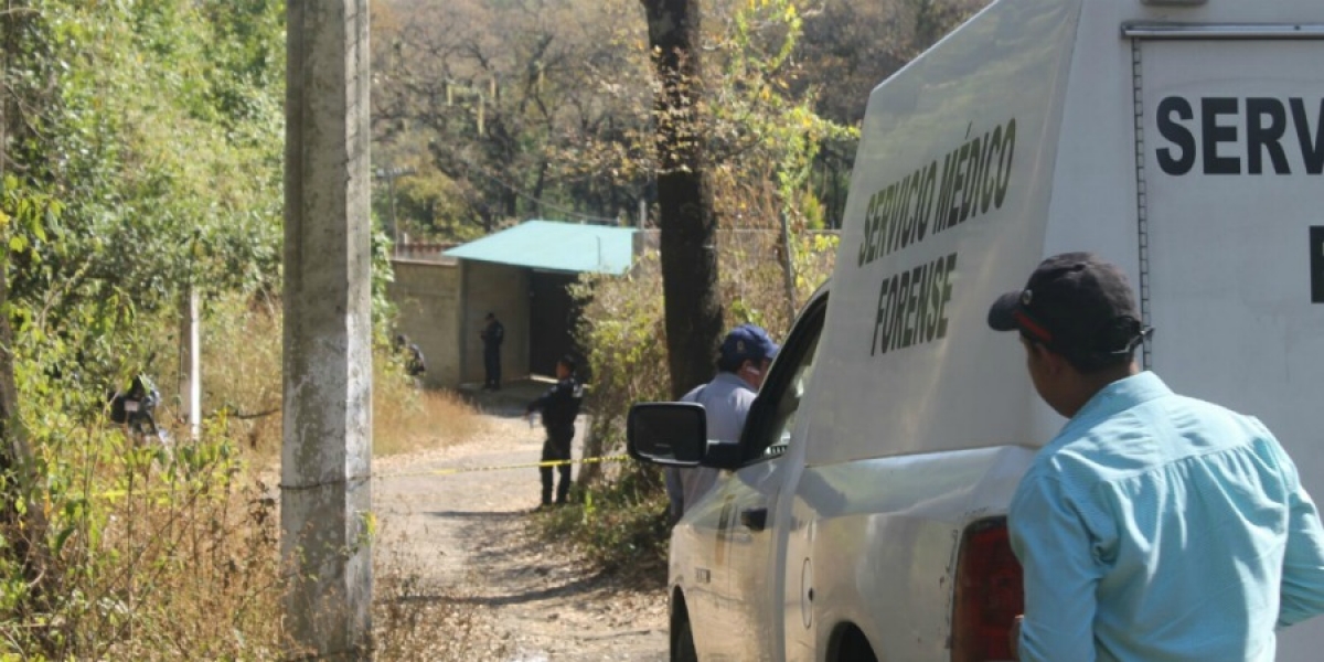Encuentran el cadáver de un taxista en Santa María Ahuacatitlán