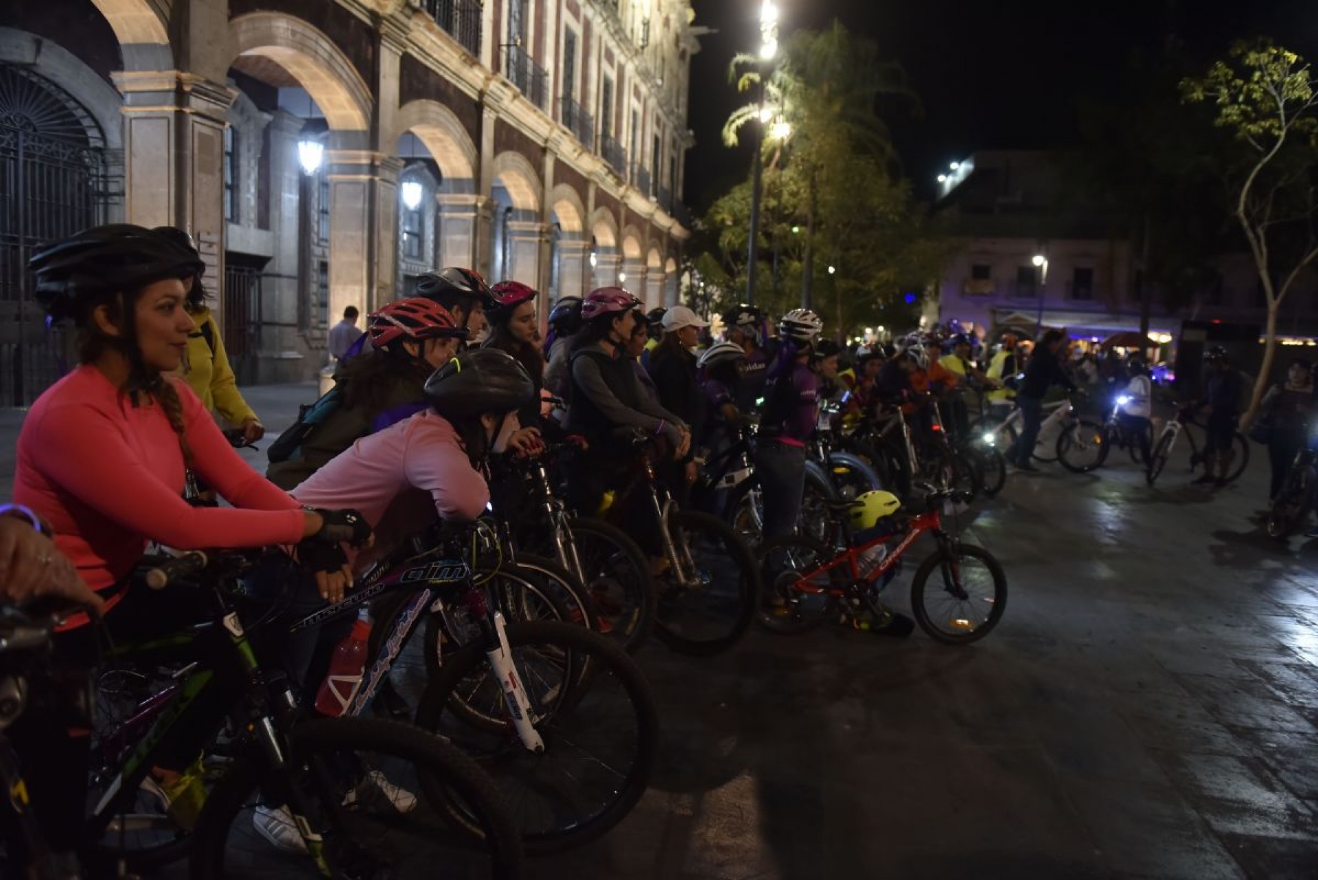 Demandan un alto a la violencia de género