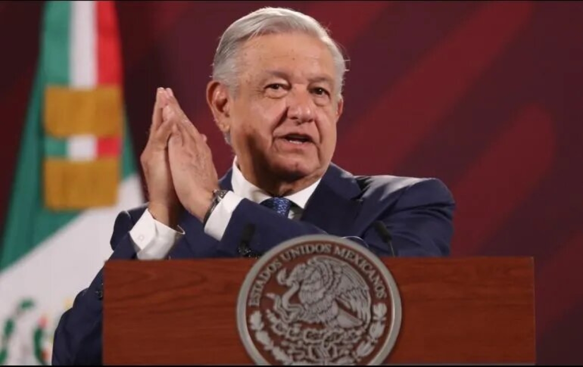 López Obrador destaca inclusión del 'habla de los pueblos' en libros de texto gratuitos