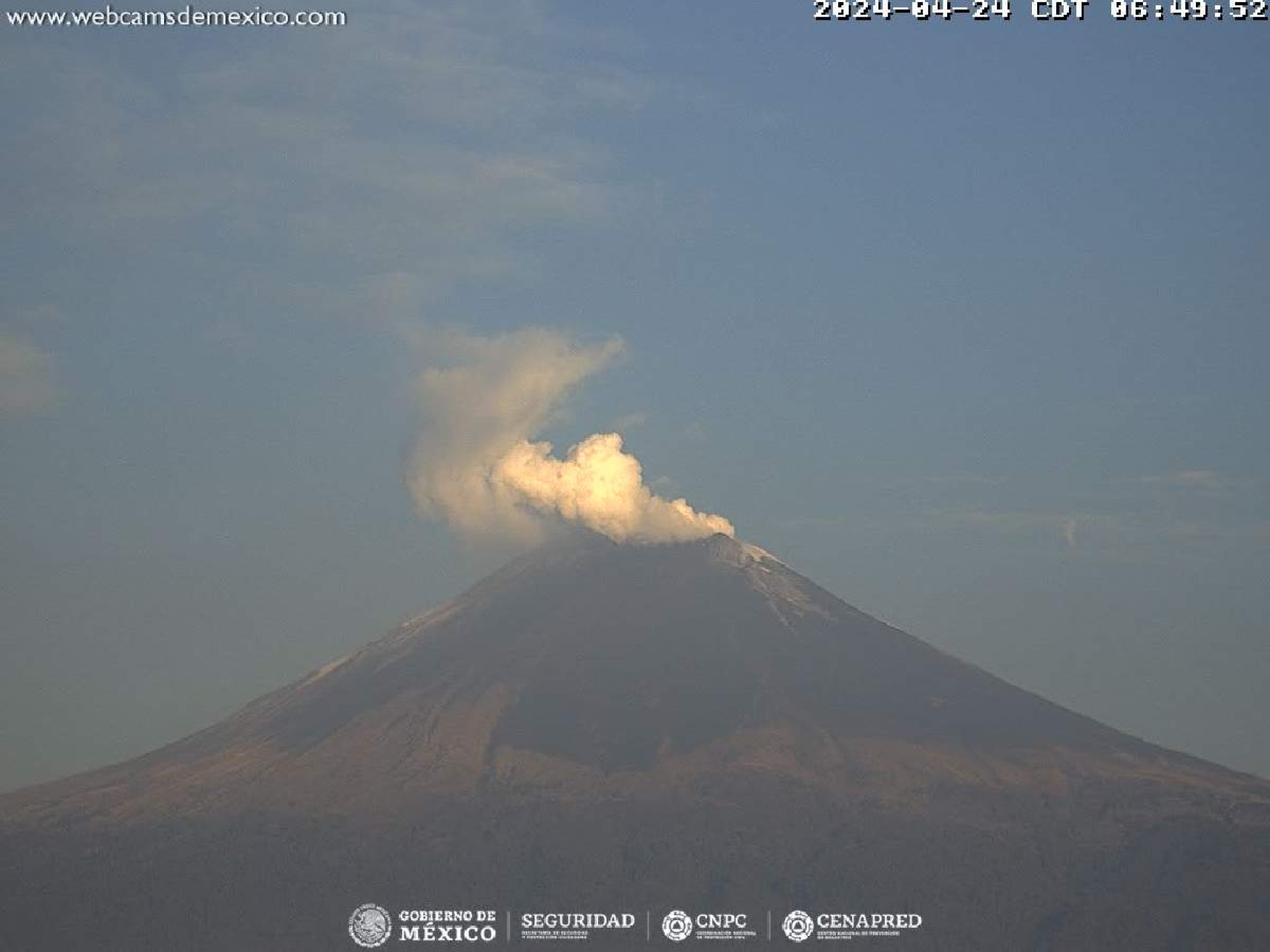Aumenta ligeramente actividad en el Popocatépetl