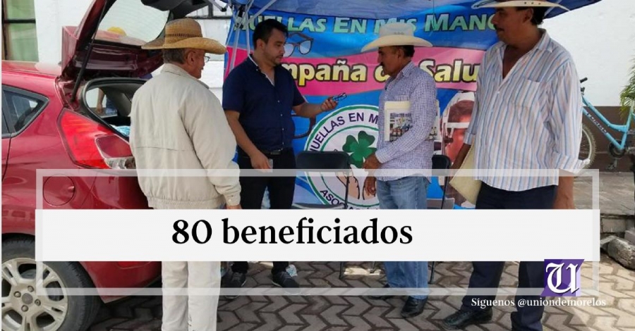 Entregan lentes gratuitos a ciudadanos de Axochiapan