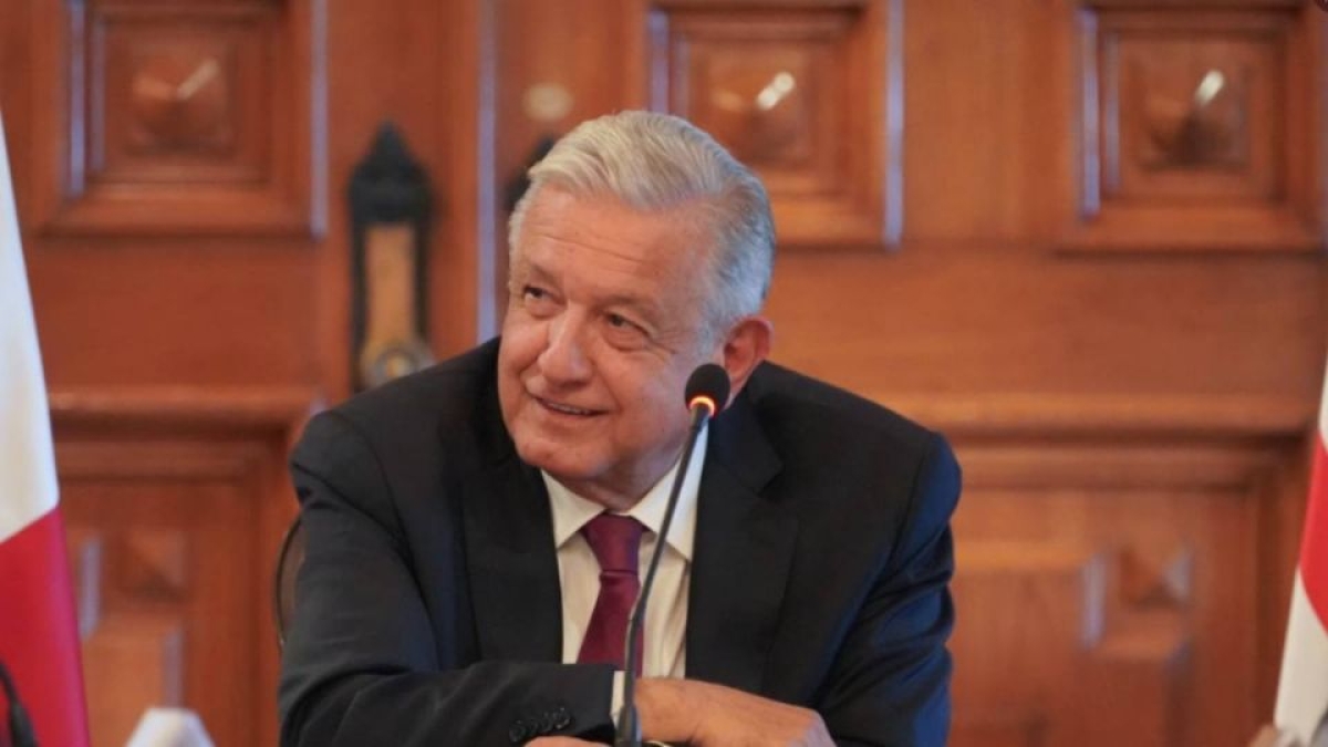 AMLO dirá adiós a las redes sociales al acabar su sexenio; prepara el libro 'El pensamiento conservador'