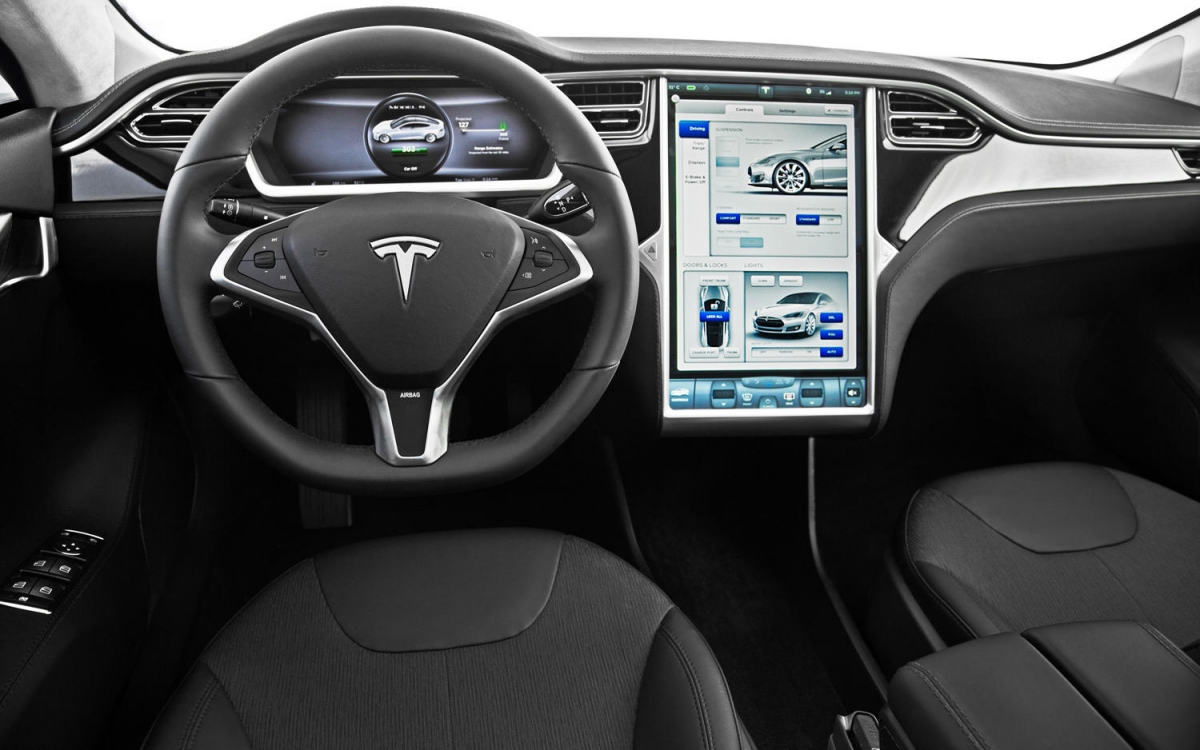 Investigan a Tesla por muerte de conductor mientras usaba piloto automático