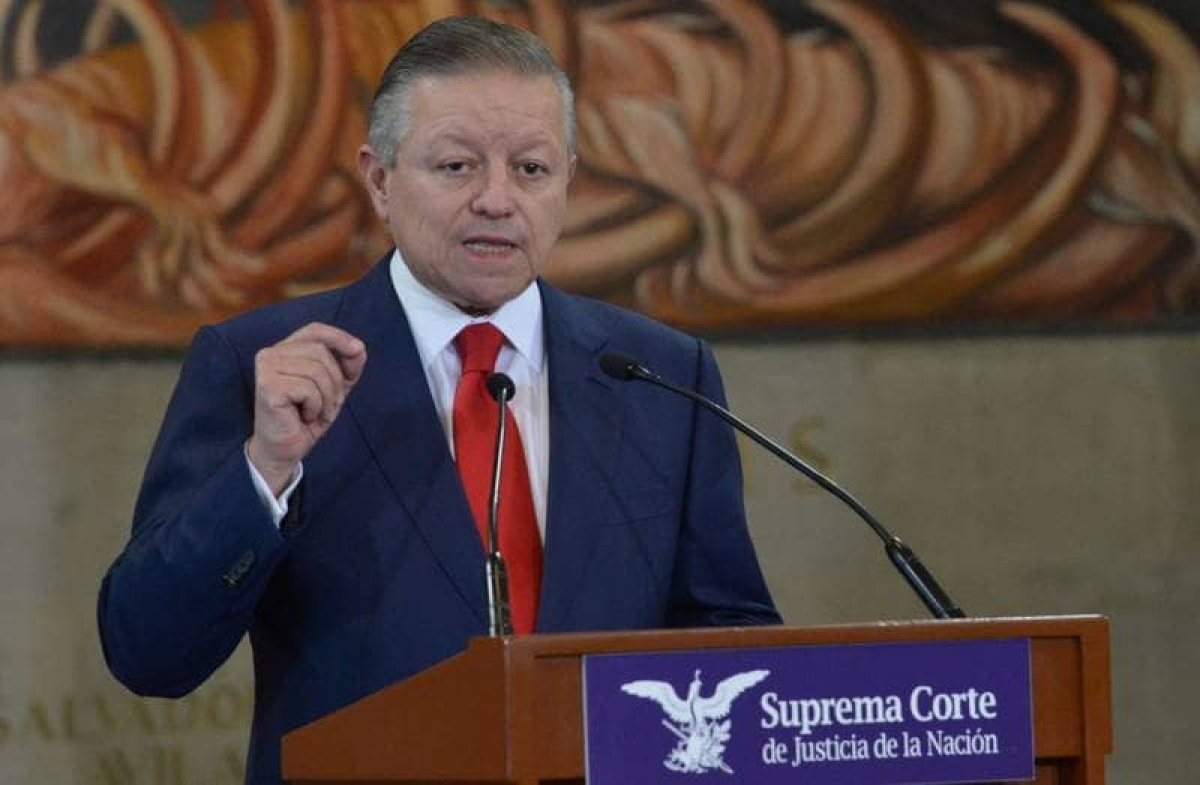 "Prisión preventiva oficiosa castiga la pobreza": responde Zaldívar a AMLO