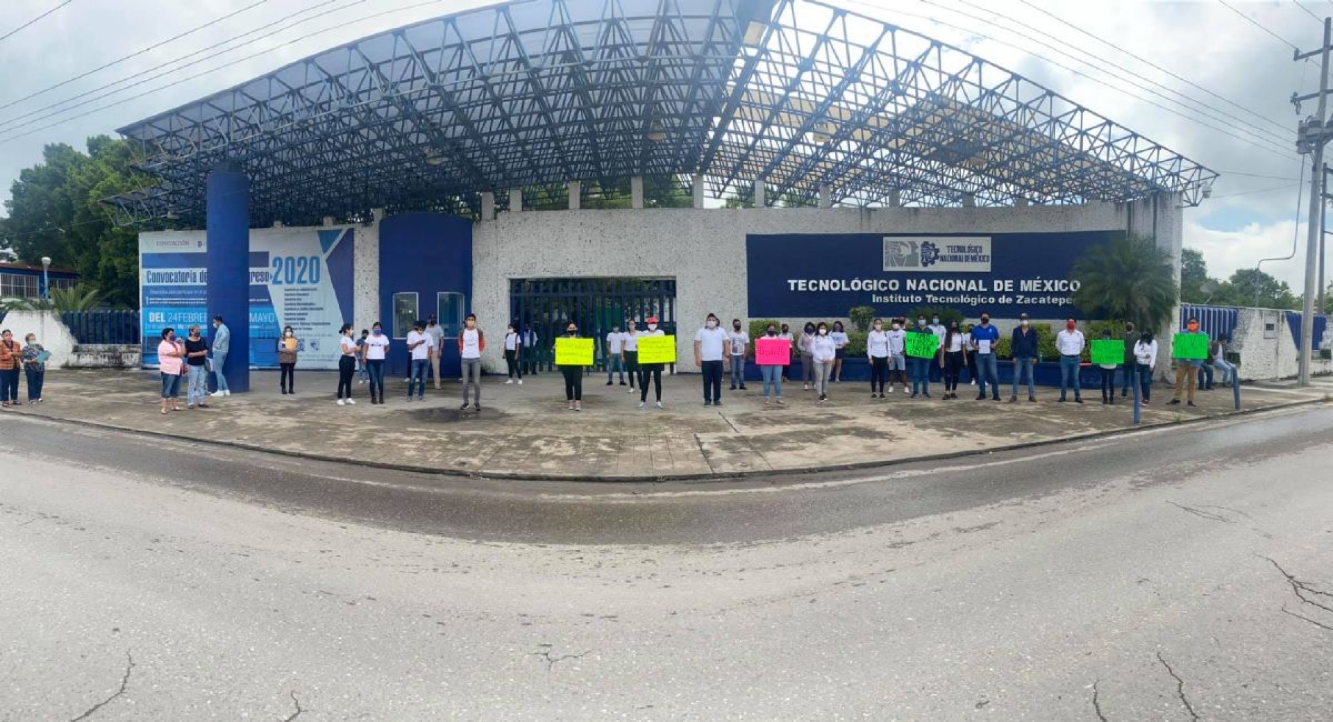 Hay más de seis mil planteles dañados por el sismo que están todavía sin terminar