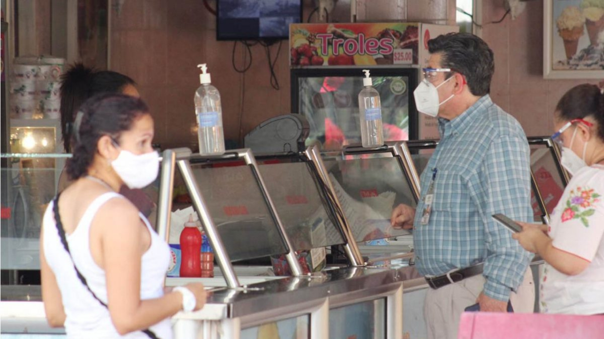 Analizarán reapertura gradual de negocios “no esenciales” en Mazatepec