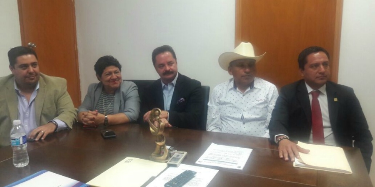 Legisladores del PRI se retiraron de la sesión de este martes en el Congreso local