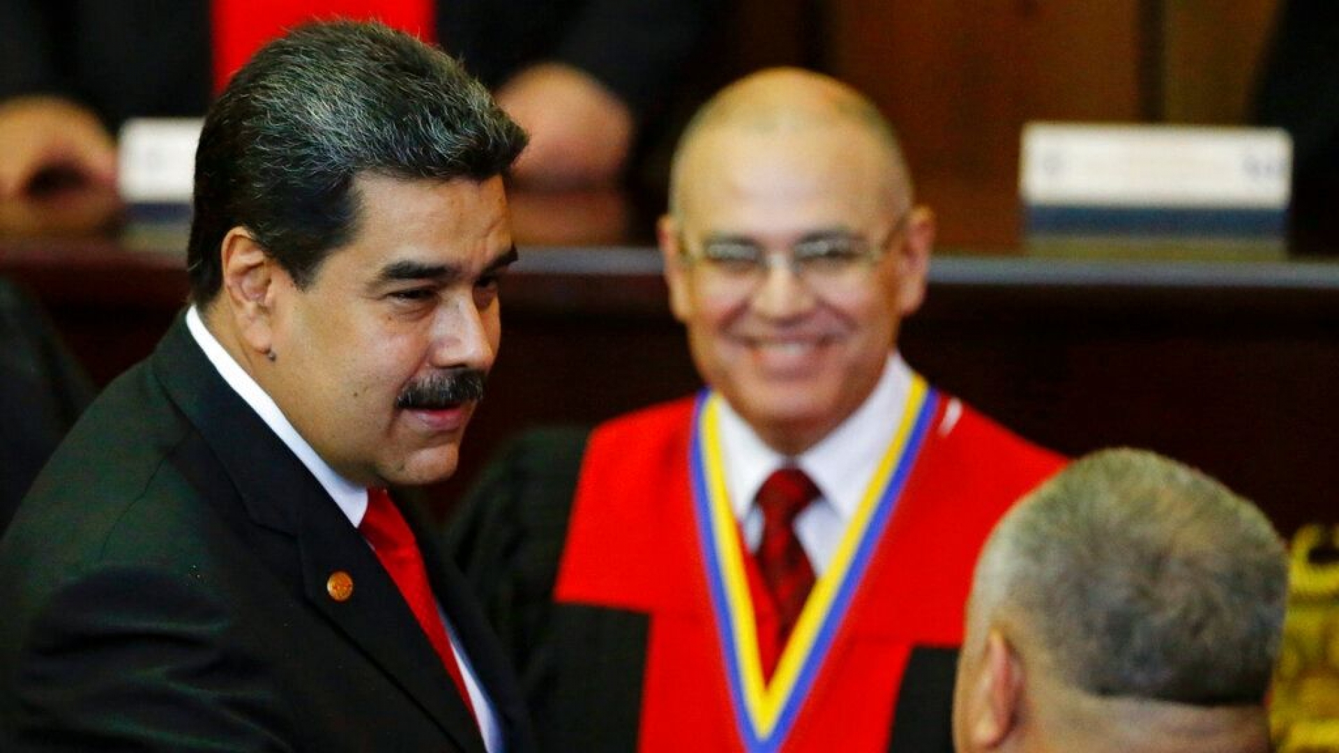 Maduro juramenta segundo mandato como presidente de Venezuela
