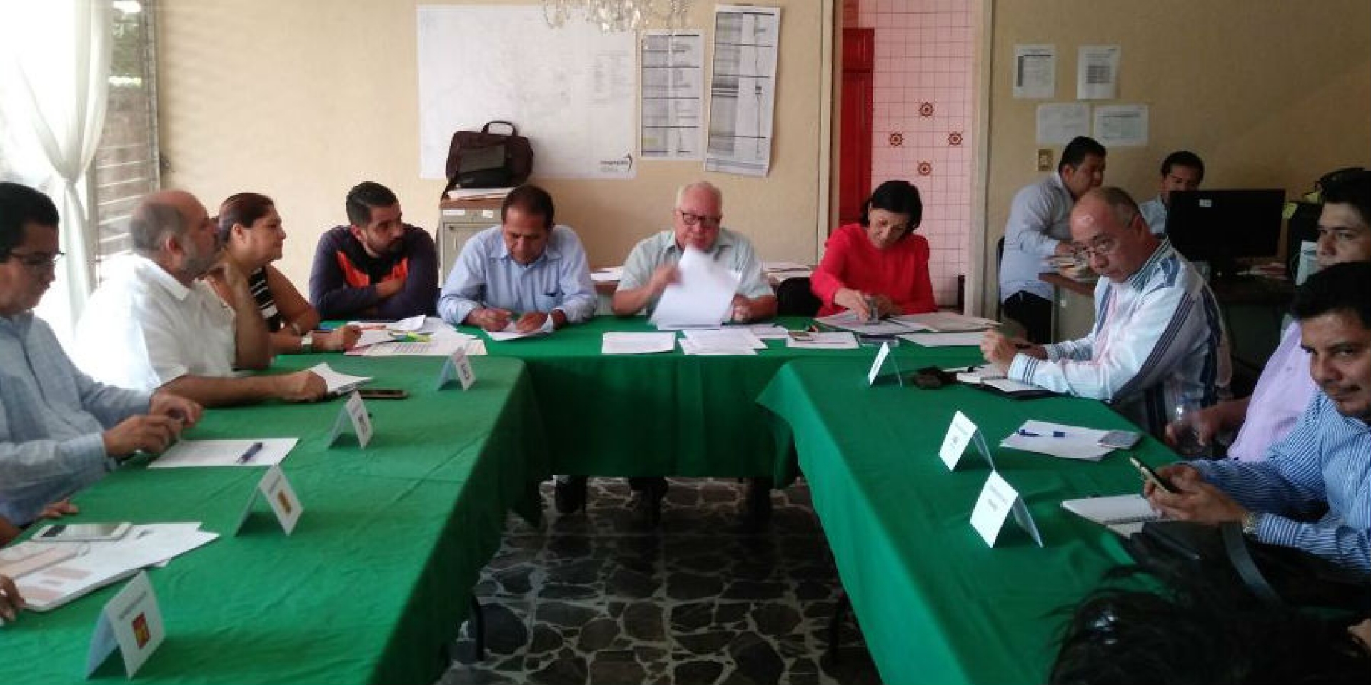 Sesionan consejos municipales electorales; resuelven sobre aprobación de candidaturas a alcaldías