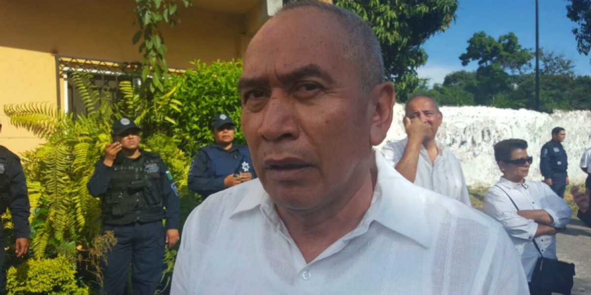 Asegura director del IEBEM que en el arranque del ciclo escolar 2016-2017 los incidentes son menores