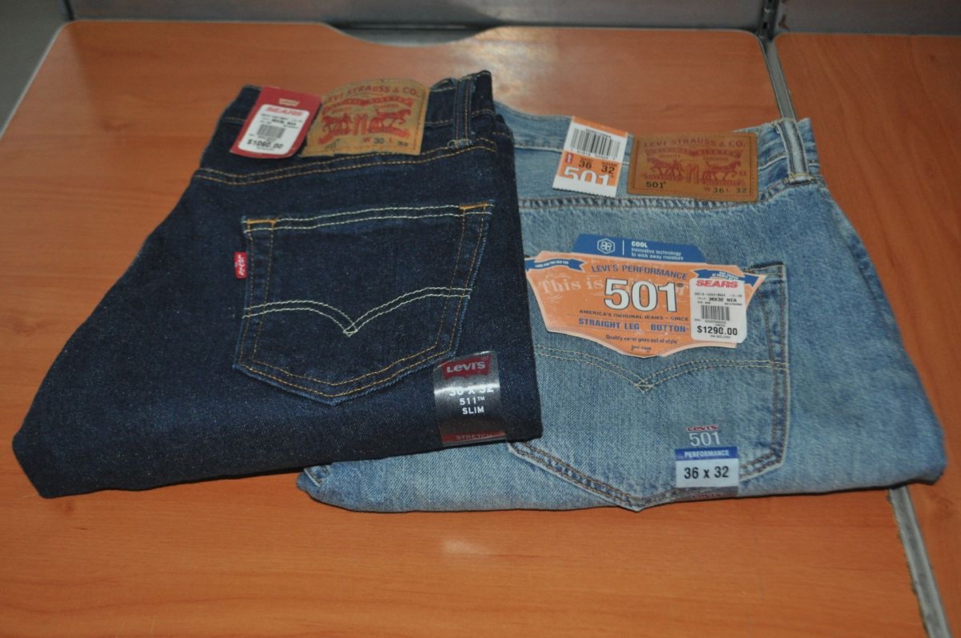 Lo acusan de haber intentado robar dos pantalones